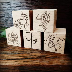 Holzwürfel „Fantasy Land“